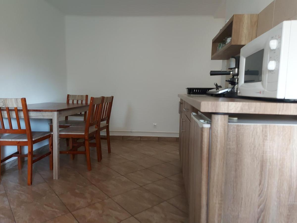 Potyka Apartman Tiszafüred المظهر الخارجي الصورة